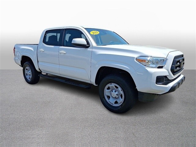 Thumbnail: 2022 Toyota Tacoma - 3