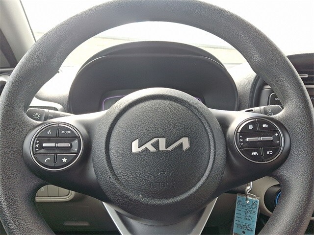 Thumbnail: 2023 Kia Soul - 16
