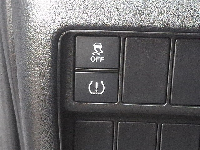 Thumbnail: 2019 Honda CR-V - 24