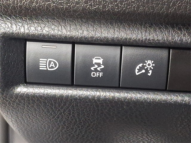 Thumbnail: 2025 Toyota Camry - 25