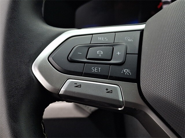 Thumbnail: 2025 Volkswagen Taos - 20