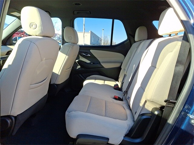 Thumbnail: 2023 Chevrolet Traverse - 10