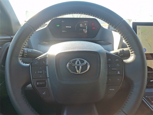 Thumbnail: 2023 Toyota bZ4X - 20