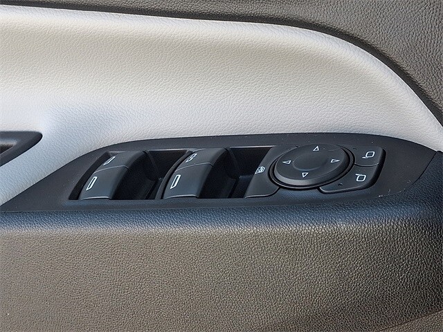 Thumbnail: 2022 Chevrolet Equinox - 20