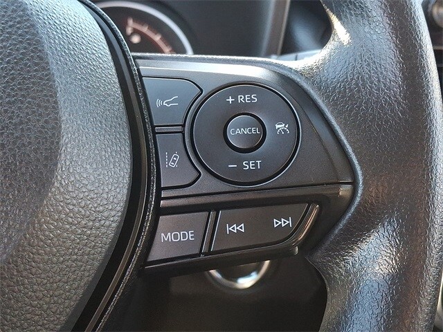 Thumbnail: 2025 Toyota RAV4 - 21