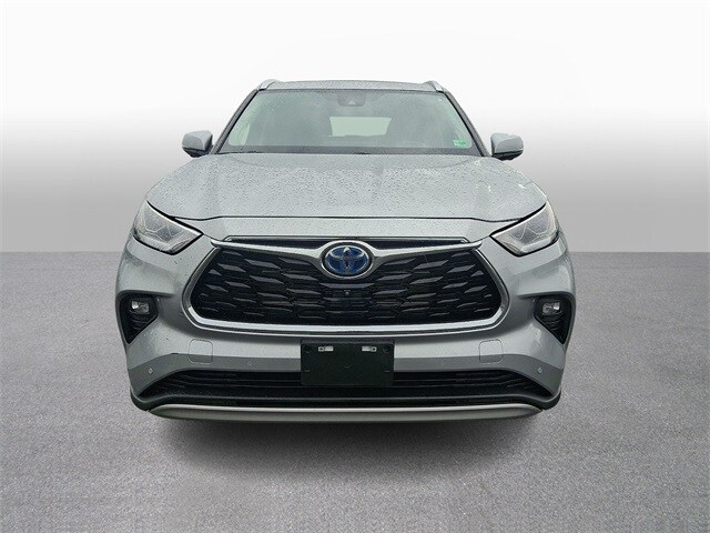 Thumbnail: 2024 Toyota Highlander - 2