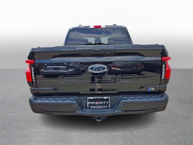 2022 Ford F-150 Lightning XLT 5