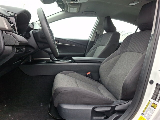 Thumbnail: 2025 Toyota Camry - 13