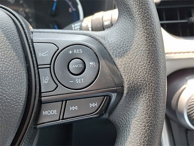 2024 Toyota RAV4 XLE 22
