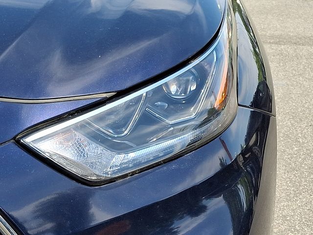 Thumbnail: 2022 Toyota Highlander - 9