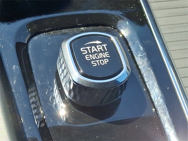 Thumbnail: 2024 Volvo XC60 - 23