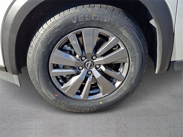 Thumbnail: 2025 Nissan Pathfinder - 7