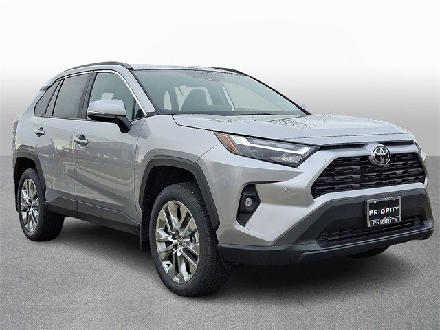 Thumbnail: 2025 Toyota RAV4 - 3