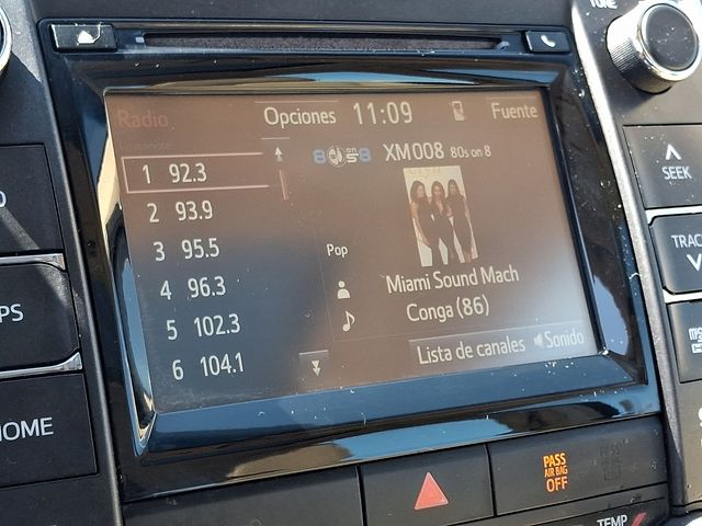 Thumbnail: 2015 Toyota Camry - 18