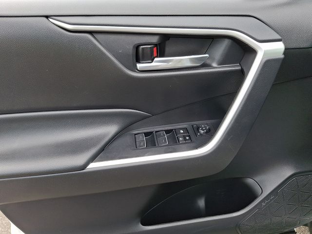 Thumbnail: 2024 Toyota RAV4 - 12