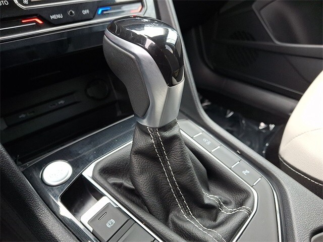 Thumbnail: 2025 Volkswagen Taos - 14