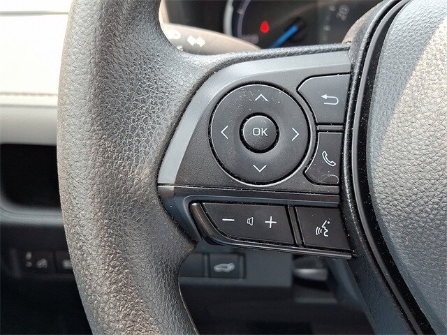 2024 Toyota RAV4 XLE 21