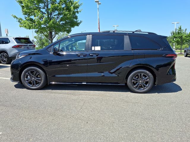 Thumbnail: 2026 Toyota Sienna - 7