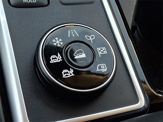 Thumbnail: 2025 Nissan Pathfinder - 24