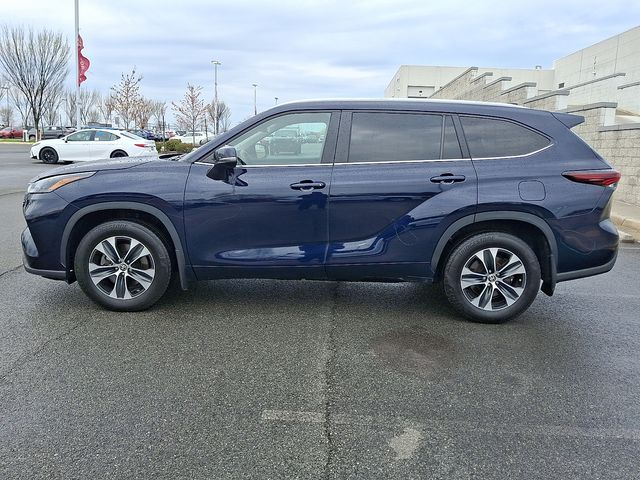 Thumbnail: 2024 Toyota Highlander - 8