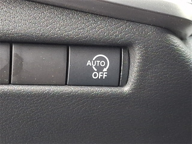 Thumbnail: 2025 Nissan Kicks - 26