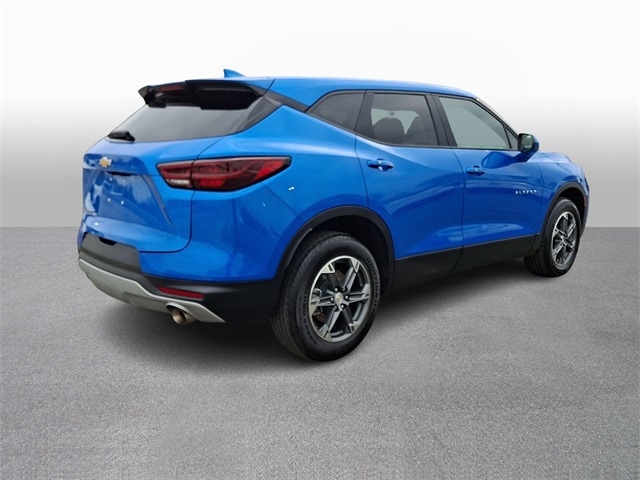 Thumbnail: 2025 Chevrolet Blazer - 4
