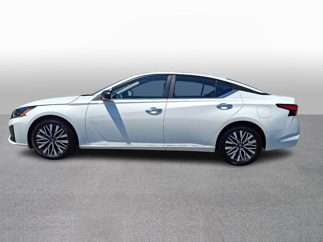 Thumbnail: 2025 Nissan Altima - 7