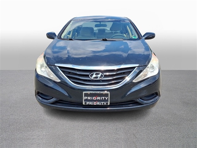 Thumbnail: 2011 Hyundai Sonata - 2