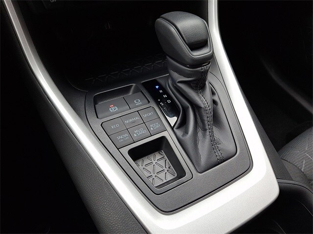 Thumbnail: 2025 Toyota RAV4 - 13