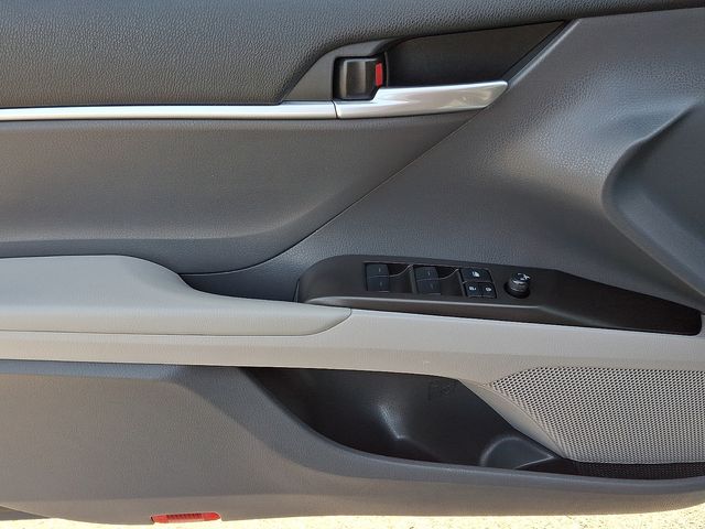 Thumbnail: 2023 Toyota Camry - 12