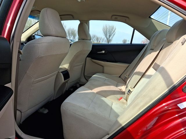 Thumbnail: 2014 Toyota Camry - 10