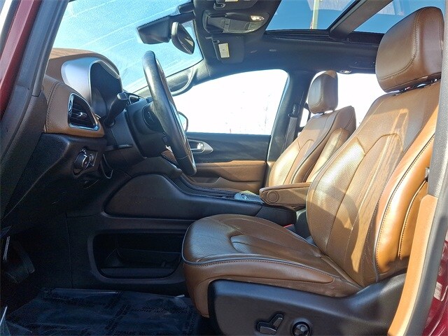 Thumbnail: 2021 Chrysler Pacifica - 13