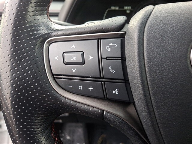 Thumbnail: 2021 Lexus UX - 21