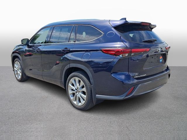 Thumbnail: 2022 Toyota Highlander - 6