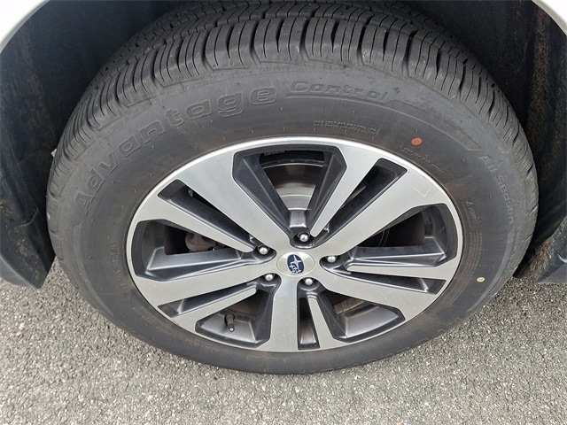 Thumbnail: 2019 Subaru Outback - 6