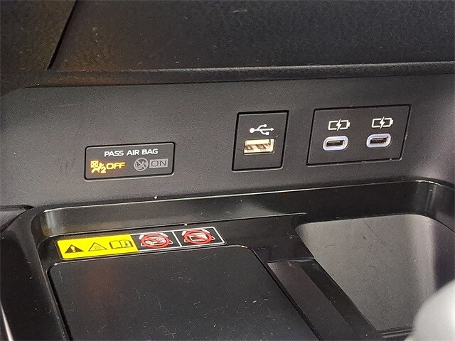 Thumbnail: 2025 Toyota Camry - 25