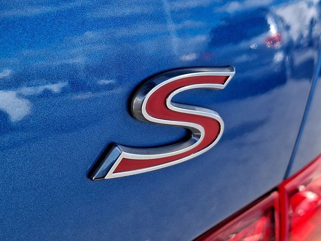 Thumbnail: 2010 Toyota Corolla - 30