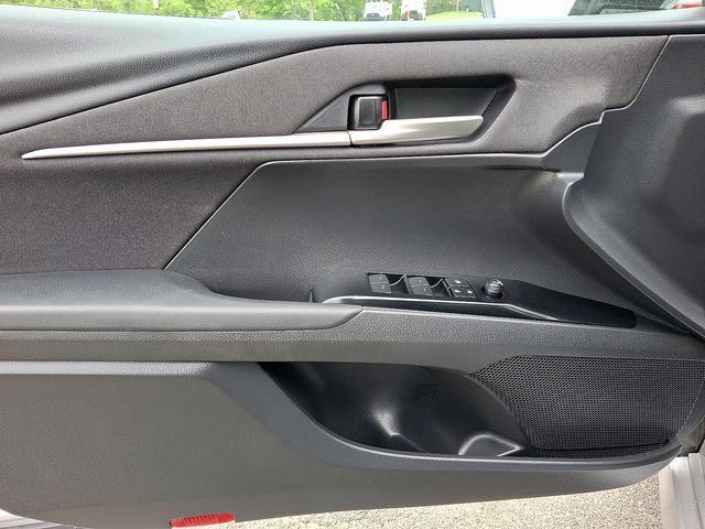 Thumbnail: 2025 Toyota Camry - 12