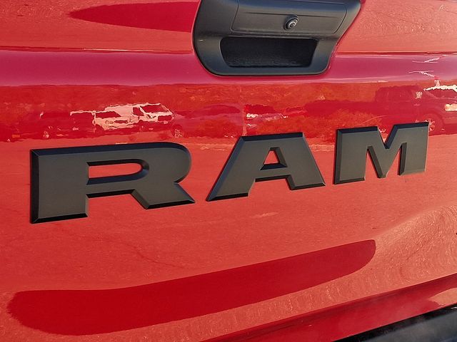 Thumbnail: 2025 RAM 1500 - 33