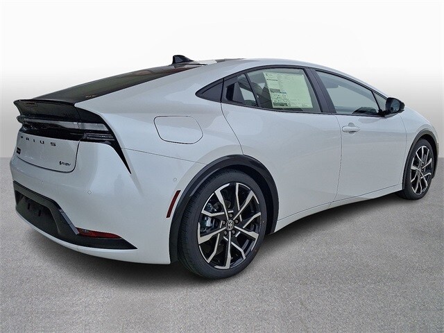 Thumbnail: 2026 Toyota Prius - 4