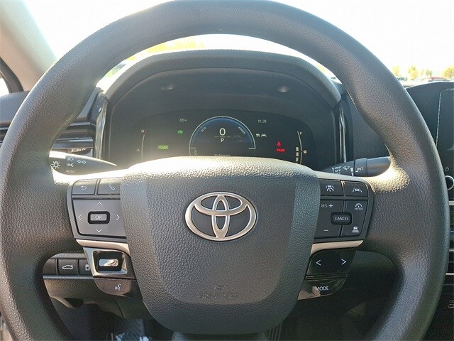 Thumbnail: 2025 Toyota Camry - 18
