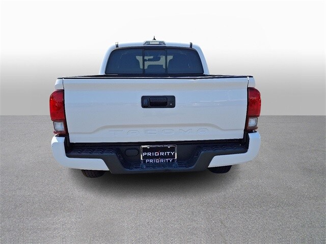 Thumbnail: 2022 Toyota Tacoma - 5