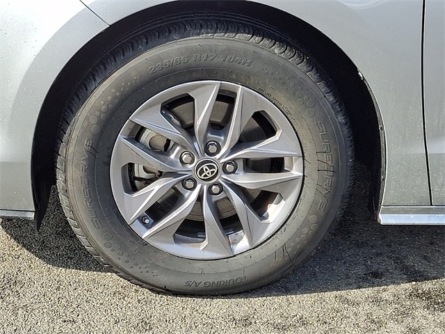 Thumbnail: 2024 Toyota Sienna - 8