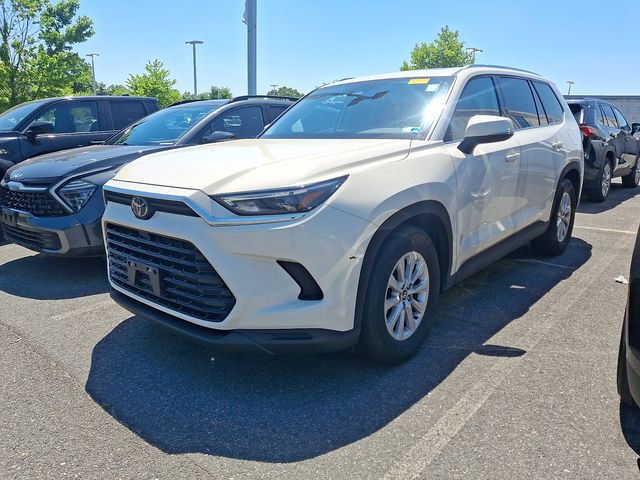 Thumbnail: 2024 Toyota Grand Highlander - 2
