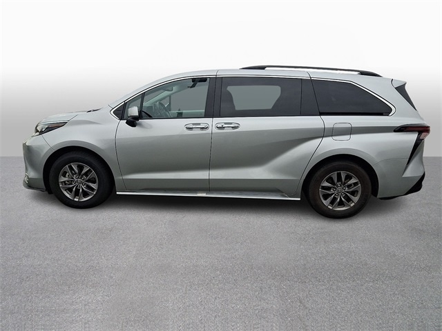 Thumbnail: 2024 Toyota Sienna - 7