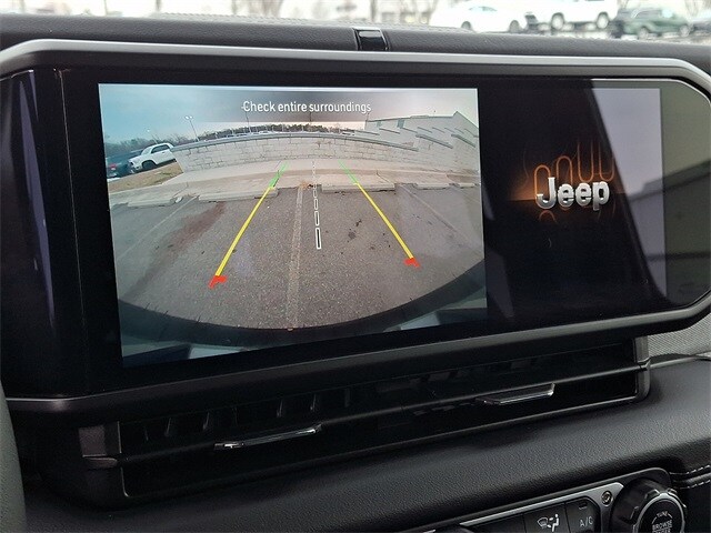 Thumbnail: 2025 Jeep Wrangler - 17