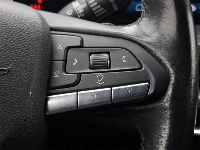 Thumbnail: 2024 Cadillac XT4 - 21