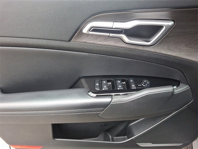 Thumbnail: 2023 Kia Sportage - 12