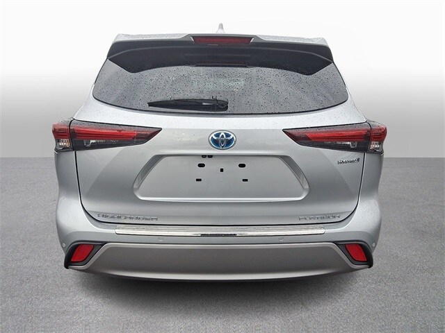Thumbnail: 2024 Toyota Highlander - 5