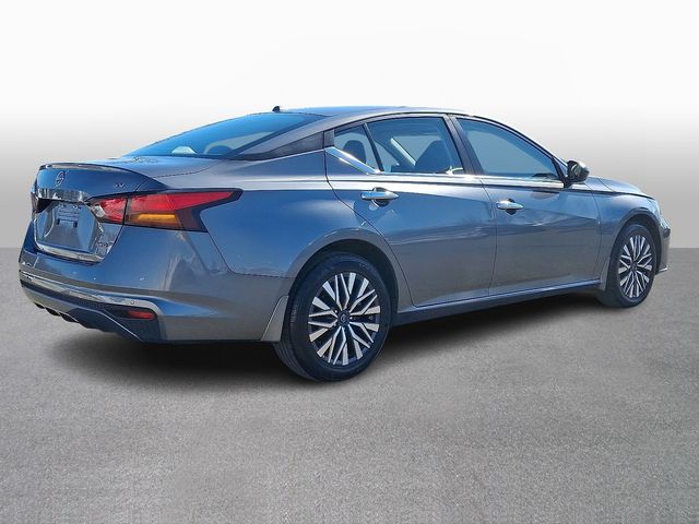 Thumbnail: 2024 Nissan Altima - 4